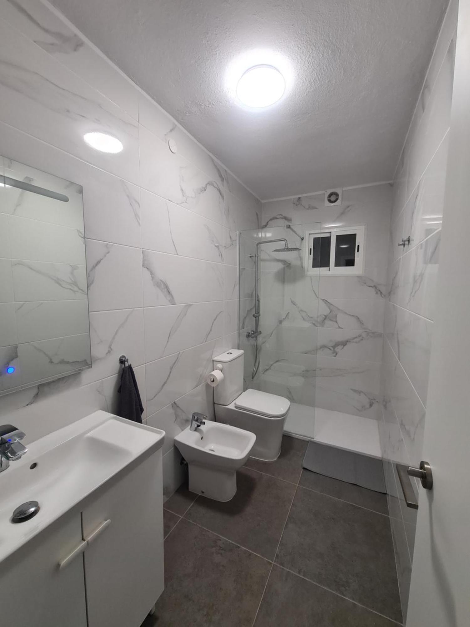 Eeb Private Room Habitacion Privada En Piso Compartido La Laguna  Dış mekan fotoğraf